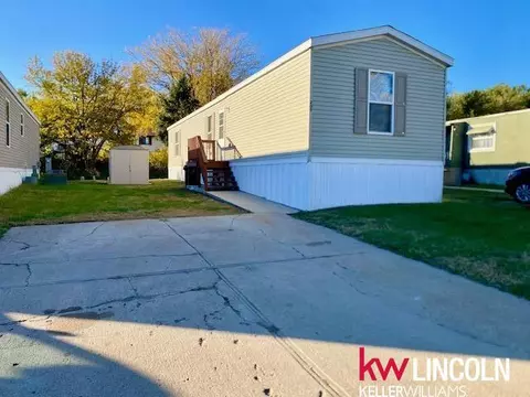 209 W Treehaven Dr #LOT 143, Lincoln, NE 68521