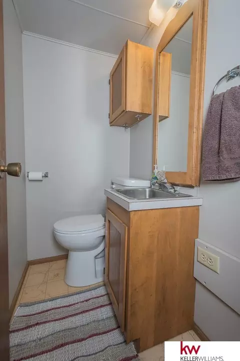 Bath - 803 6th St, Edgar, NE 68935 photo 4 of 4