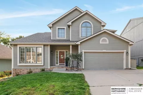 4234 N 165th St, Omaha, NE 68116
