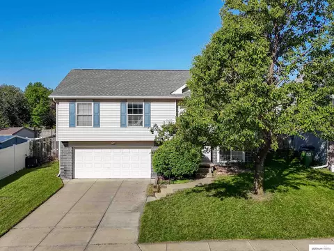 7112 S 177 St, Omaha, NE 68136