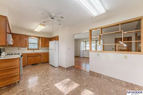 Kitchen - 3957 E St, Omaha, NE 68107 photo 2 of 3