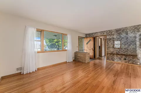 Living - 3957 E St, Omaha, NE 68107 photo 1 of 3