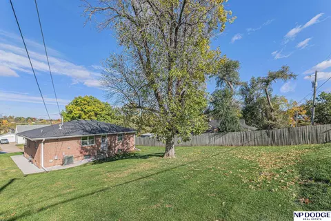 Exterior - 3957 E St, Omaha, NE 68107 photo 5 of 6