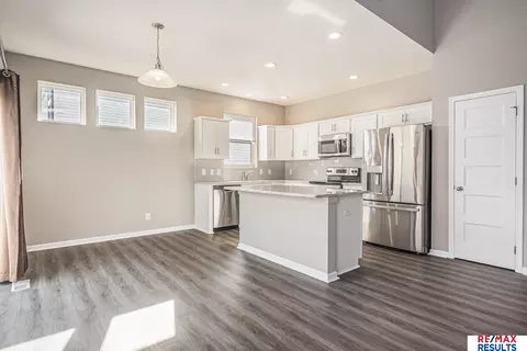 8017 Kilpatrick Pkwy, Bennington, NE 68007 photo 9