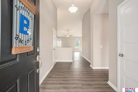 8017 Kilpatrick Pkwy, Bennington, NE 68007 photo 5