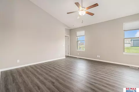 8017 Kilpatrick Pkwy, Bennington, NE 68007 photo 13