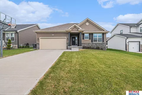 8017 Kilpatrick Pkwy, Bennington, NE 68007 photo 4
