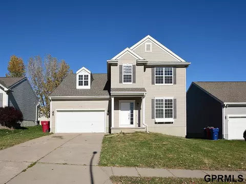 10766 Potter St, Omaha, NE 68122