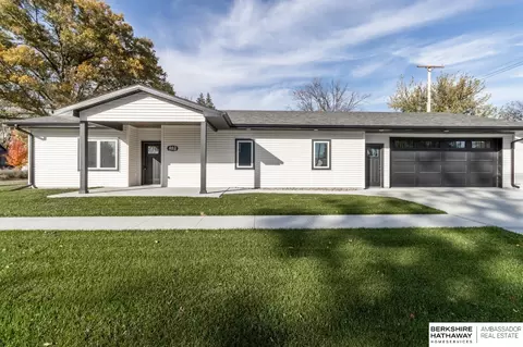 402 Bridge St, Scribner, NE 68057