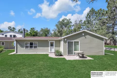 633 Cottonwood Cir, Ashland, NE 68003