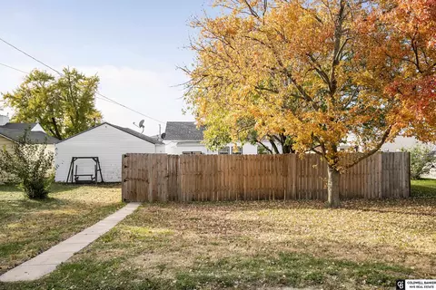 Exterior - 1324 N 7th St, Beatrice, NE 68310 photo 7 of 7