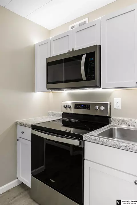 Kitchen - 1324 N 7th St, Beatrice, NE 68310 photo 3 of 4