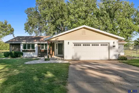 340 Monroe St, Bradshaw, NE 68319