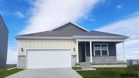 13710 Vane St, Omaha, NE 68142