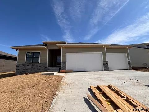 11705 S 119 Ave, Papillion, NE 68046