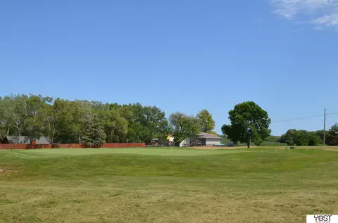 8505 Eagle Pt, Plattsmouth, NE 68048