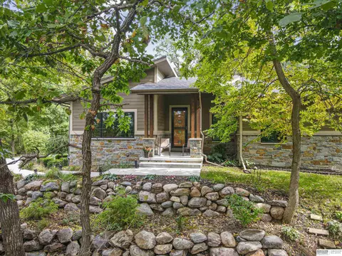 8930 Whitetail Ln, Fort Calhoun, NE 68023