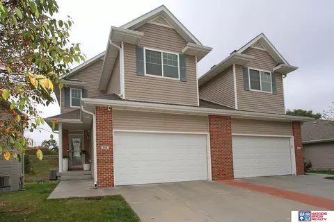 754 Norwood Dr, Lincoln, NE 68512