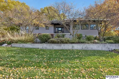 6345 Black Forest Dr, Lincoln, NE 68516