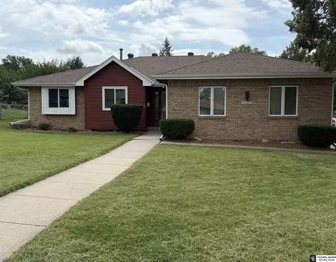 4433 Frederick St, Omaha, NE 68105