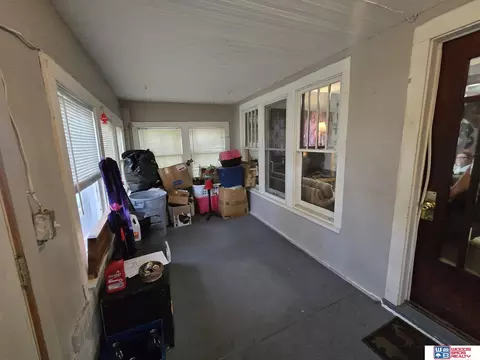 Exterior - 1017 Ella St, Beatrice, NE 68310 photo 2 of 3