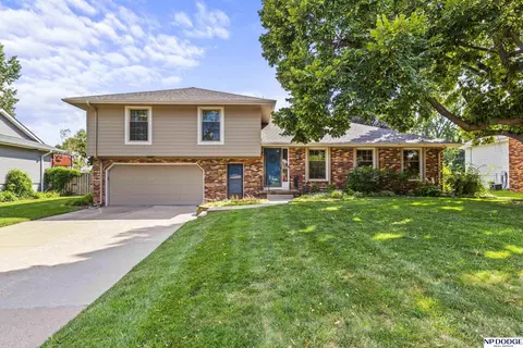 12231 Cuming St, Omaha, NE 68154
