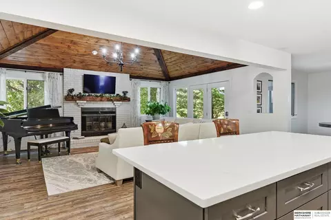 4966 S 150th Plz #7-W, Omaha, NE 68137