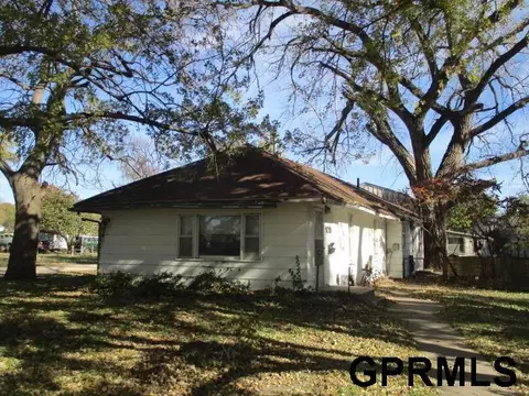 928 Ash St, Fairbury, NE 68352