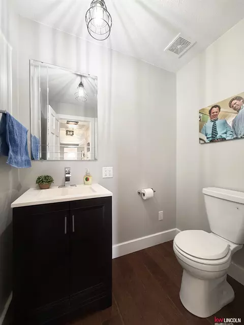 Bath - 26855 SW 89 Rd, Beatrice, NE 68310 photo 1 of 6