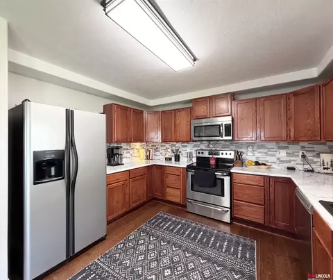 Kitchen - 26855 SW 89 Rd, Beatrice, NE 68310 photo 2 of 4