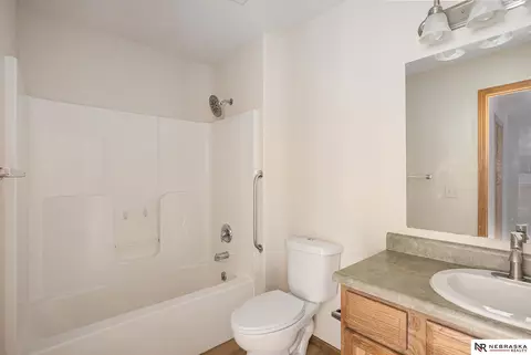 Bath - 912 N 26th St, Beatrice, NE 68310 photo 1 of 3