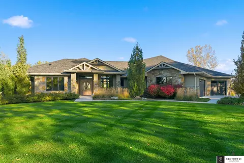 1903 Mallard View Cir, Papillion, NE 68046