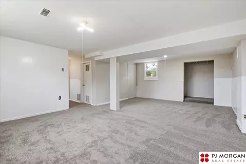 3927 Read St, Omaha, NE 68112 photo 20