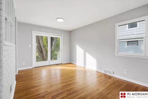 3927 Read St, Omaha, NE 68112 photo 9