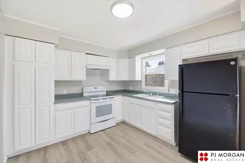 3927 Read St, Omaha, NE 68112 photo 12