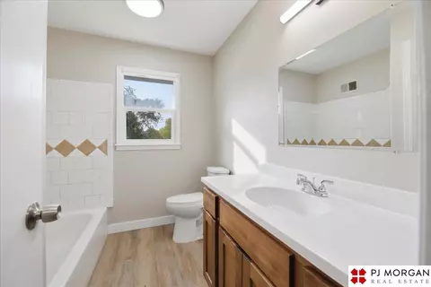 3927 Read St, Omaha, NE 68112 photo 13