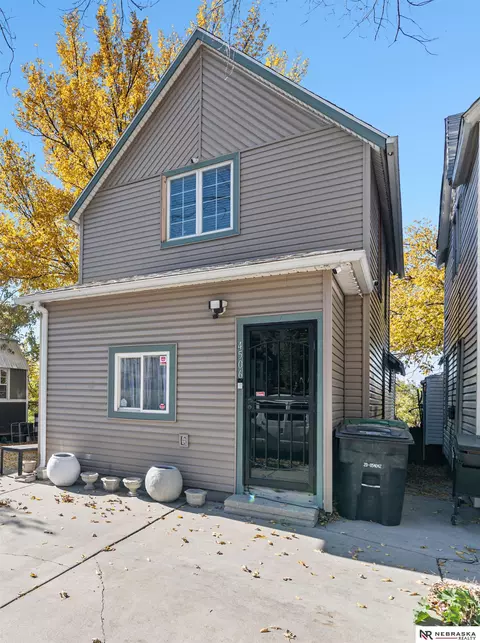 4506 S 27th Cir, Omaha, NE 68107