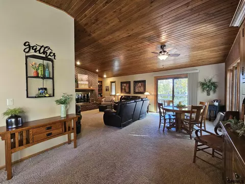 Entry Way - 712 S Maltby Ave, Sutton, NE 68979 photo 1 of 1