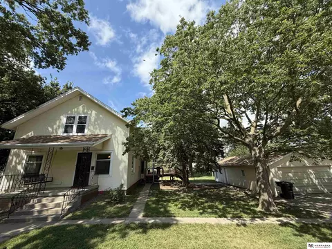 878 W 8th St, Wahoo, NE 68066