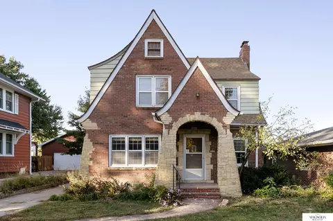 1936 Otoe St, Lincoln, NE 68502