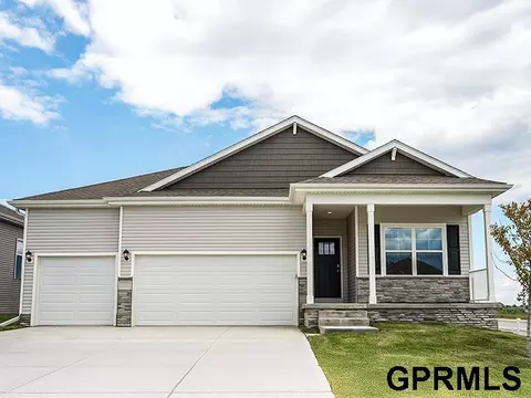 12316 S 205th Ave, Gretna, NE 68028
