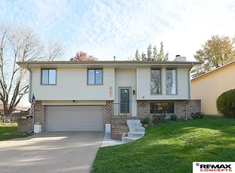 2741 Jane Ln, Lincoln, NE 68516