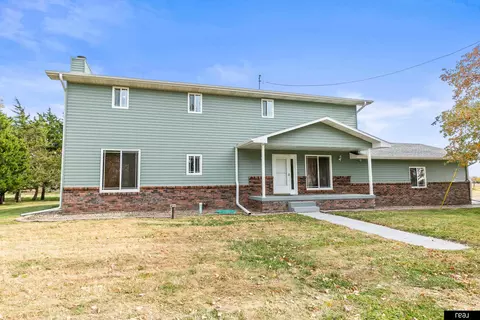 Exterior - 1763 County Rd S, Ames, NE 68621 photo 4 of 4