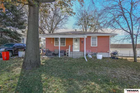 1237 Furnas Ave, Lincoln, NE 68521