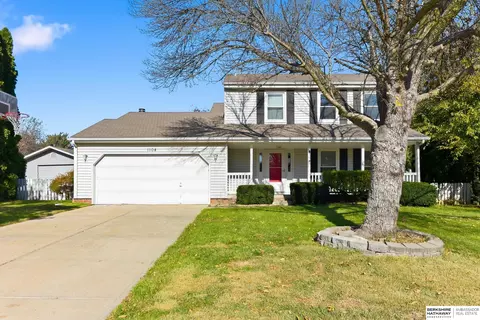 1104 Thurston Ave, Bellevue, NE 68123