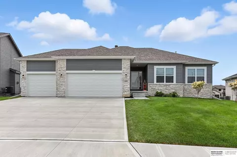 16859 Crown Point Ave, Omaha, NE 68116