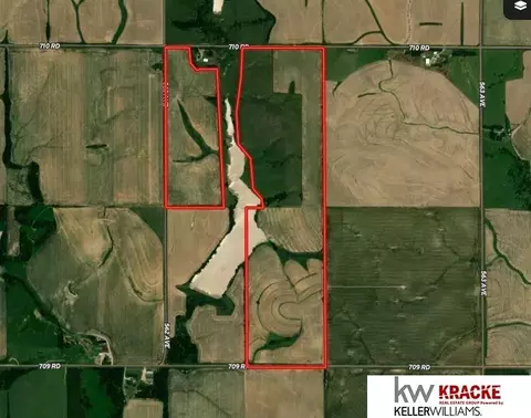 710 Road Rd, Fairbury, NE 68352