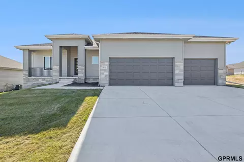 20145 S St, Omaha, NE 68135