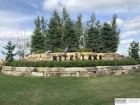 2748 E 34 Ct, Fremont, NE 68025