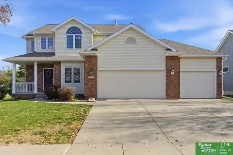 7510 S 41st St, Lincoln, NE 68516